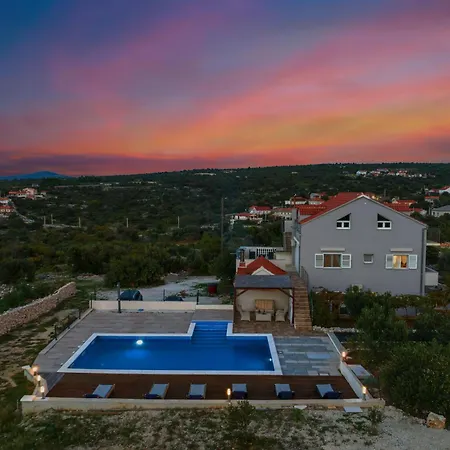 Holiday home Family House Sonja Sevid